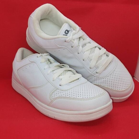 Shaq Challenger Men's Pre-owned Triple White Sneakers - Sz. 8 1/2 - Picture 1 of 6